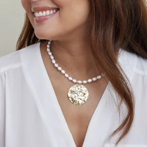 6.5-7.0mm White Freshwater Oval Pearl Evan Necklace