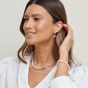 7mm White Freshwater Amelia Pearl & Chain Necklace