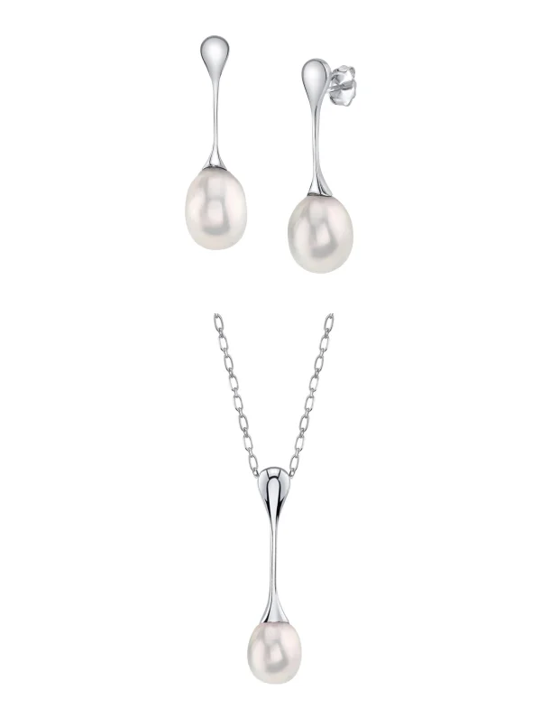 Freshwater Pearl Long Teardrop Pendant & Earrings Set