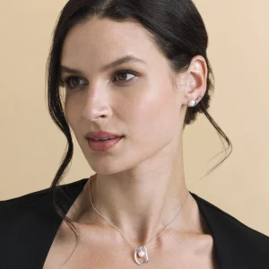 Freshwater Pearl Lennon Pendant