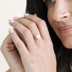 14K Gold Freshwater Pearl Felicia