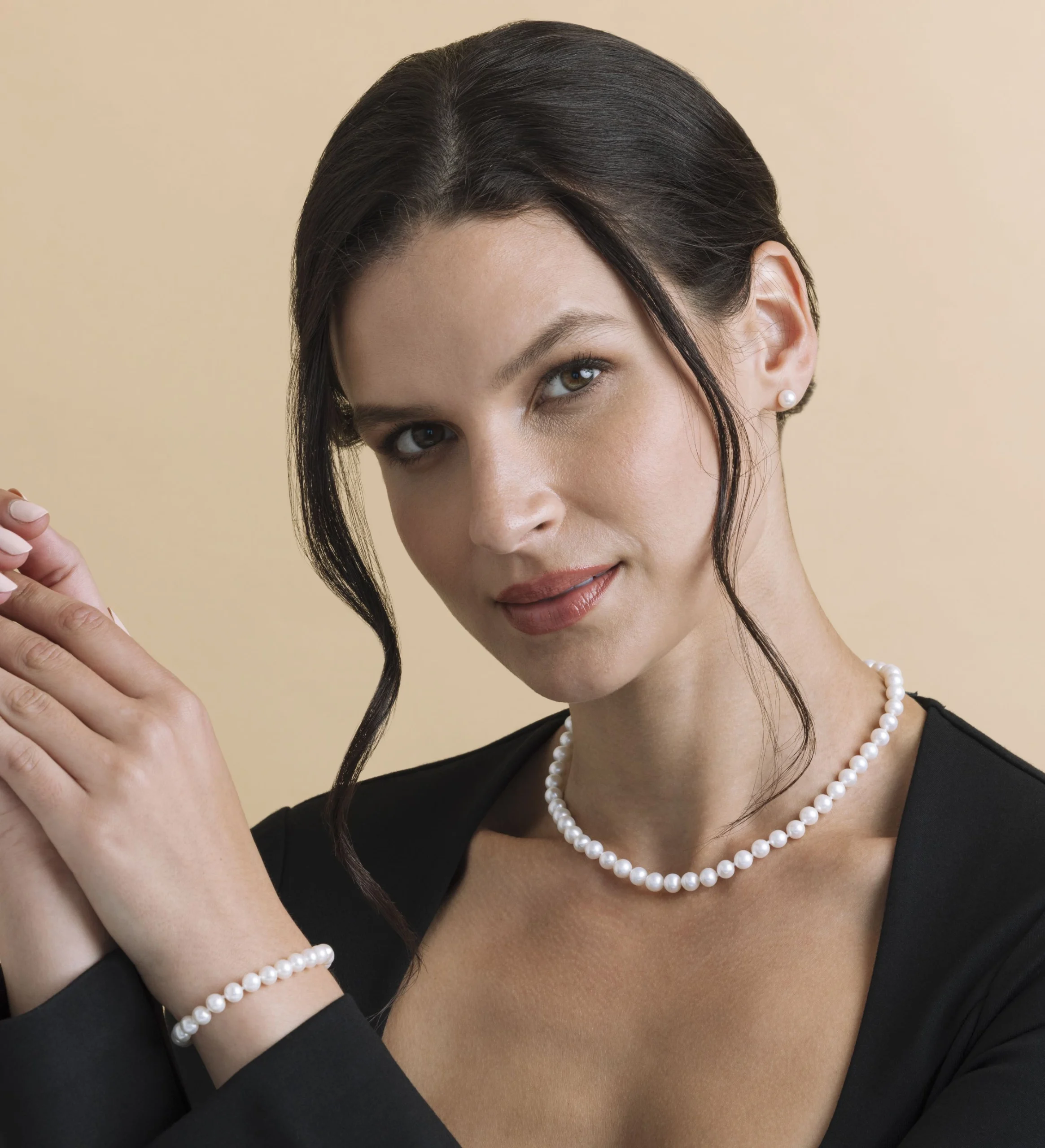6.5-7.0mm White Freshwater Pearl Necklace, Bracelet & Earrings