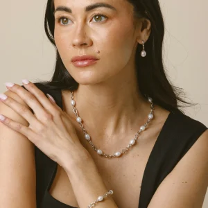 White Freshwater Baroque Pearl Miren Bracelet